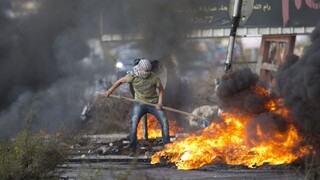 Pri palestínskych útokoch v Jeruzaleme zahynuli traja Izraelčania