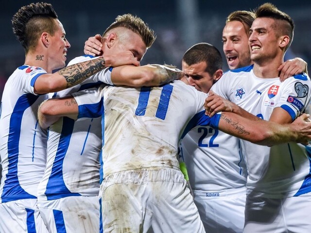 Bujarú oslavu futbalistov ukončila polícia, škody v luxemburskom hoteli zaplatil zväz