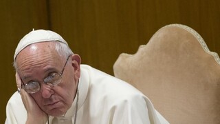 Pápež František sa ospravedlnil za škandály v Ríme a vo Vatikáne