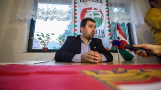 Politici kritizujú slovenskú kanceláriu Jobbiku, možno zmenia zákon