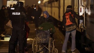 Slovinsko bude z Chorvátska preberať len 2500 migrantov denne