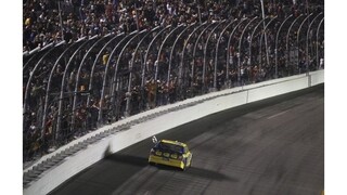 V Kansase triumf Logana, okruh sa neobišiel bez kolízií