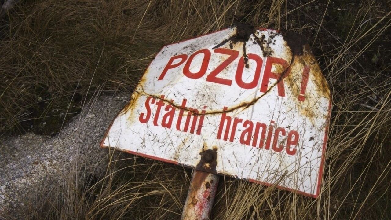 Česko nevie vyhostiť nelegálnych cudzincov, výzvu poslúchne len zlomok