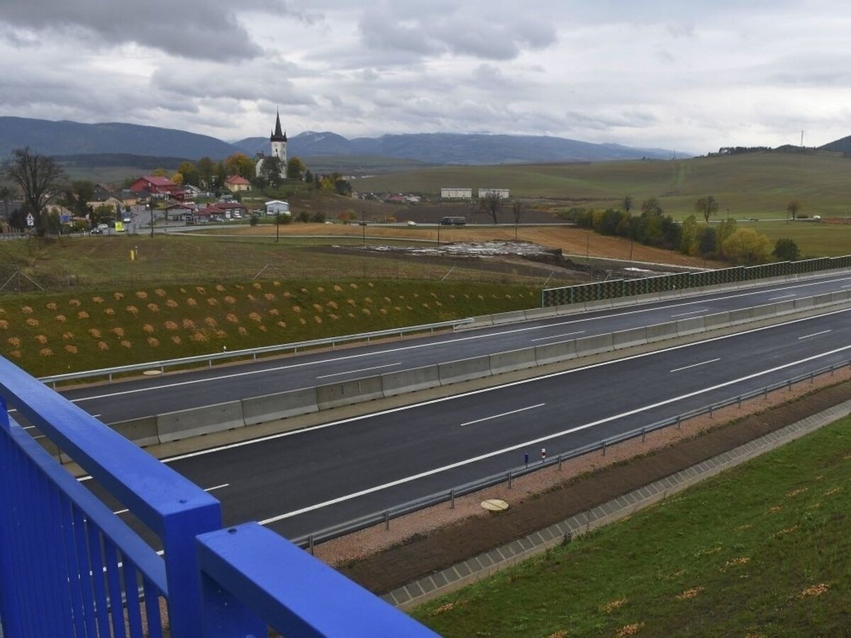 Z Bratislavy do Košíc opäť o niečo rýchlejšie, otvorili spišský úsek D1