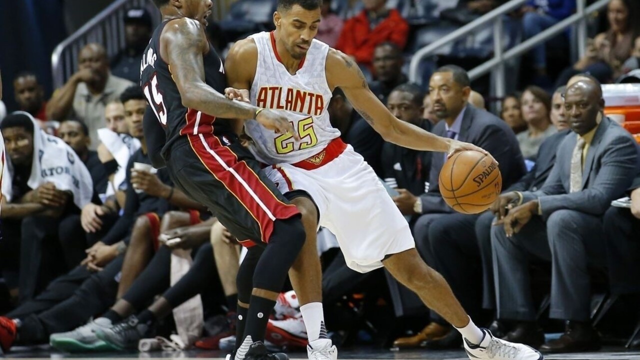 Švajčiarsky basketbalista žaluje New York, žiada milióny dolárov