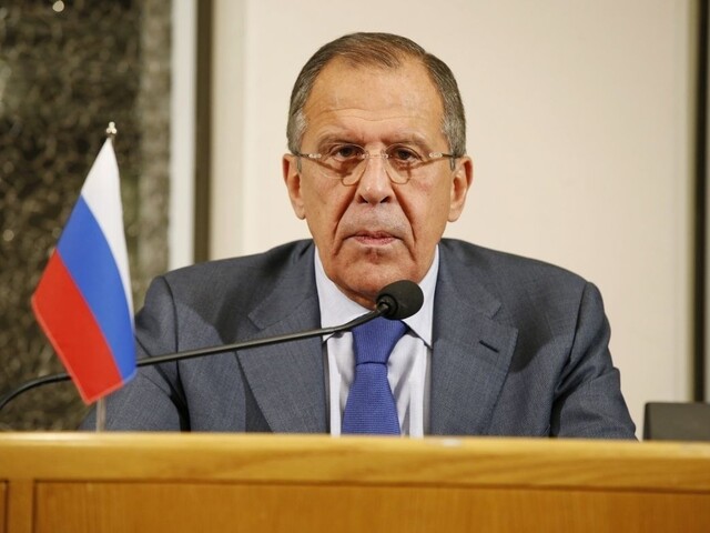 Rusko je pripravené podporiť náletmi Slobodnú sýrsku armádu, oznámil Lavrov