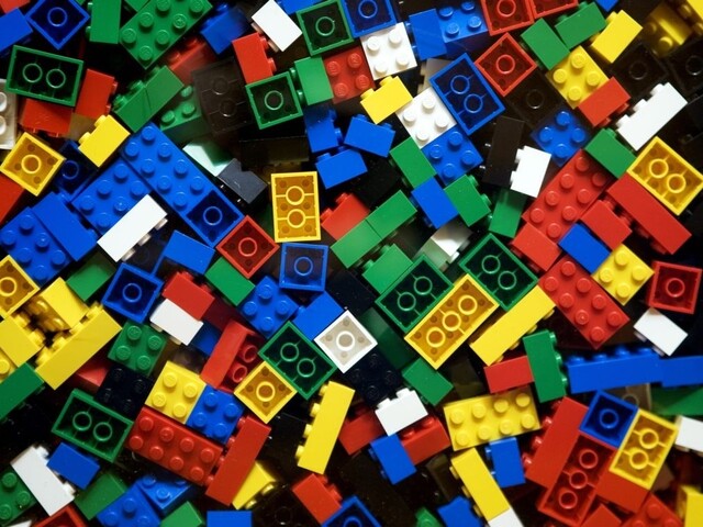 Ruský trh opúšťa už aj firma Lego, desiatky zamestnancov prídu o prácu