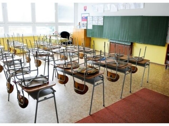 Záškolákov neubúda, legislatíva ich rodičov tvrdo trestá