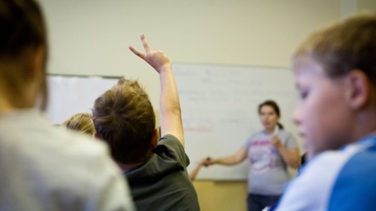 Riaditeľka prešovskej ZŠ mala vypaľovať vlastný učiteľský zbor