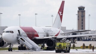 Lietadlo na Floride zachvátili plamene, zranilo sa 15 ľudí