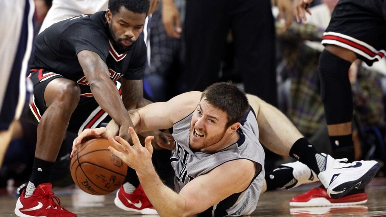 Detroit je stále stopercentný, Cleveland si poradil s Miami