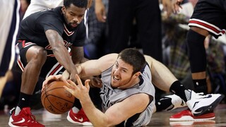 Detroit je stále stopercentný, Cleveland si poradil s Miami