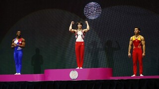 Japonský gymnasta získal rekordný titul majstra sveta