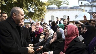 Strana spravodlivosti a rozvoja získala v predčasných voľbách absolútnu väčšinu