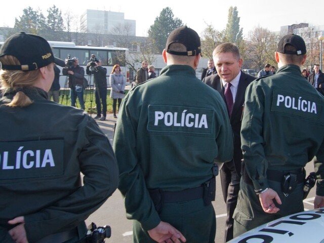 Do Slovinska odišla dvadsiatka našich policajtov, pomôžu pri ochrane hraníc