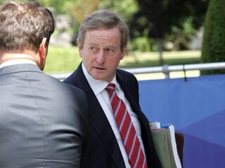 Írsky premiér má prehľad o menštruačnom cykle žien, samé mu ho tweetujú