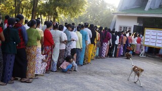 V Mjanmarsku boli voľby. Smeruje krajina k demokracii?