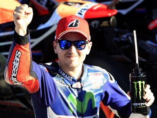Lorenzo na domácom okruhu kraľoval, tretíkrát sa stal majstrom sveta
