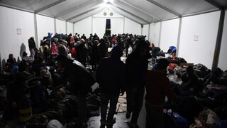 V austrálskom tábore vypukla vzbura, na mieste je aj Slovák