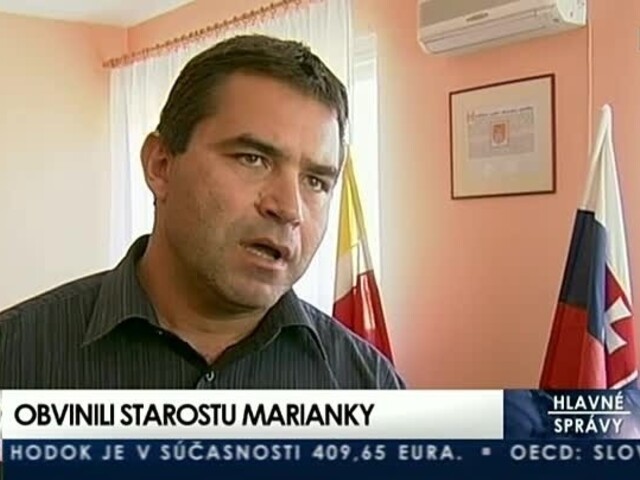 Starostu Marianky zatkla polícia, obvinila ho z korupcie