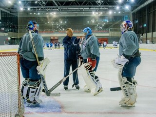 V Slovane končí tréner brankárov Tom Barrasso