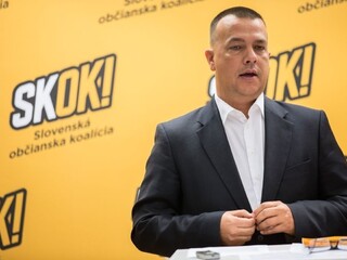 Rozpočet podľa Skoku: Nižšia DPH na potraviny, 100 miliónov školstvu