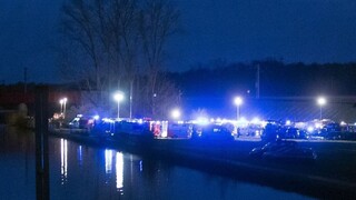 Francúzsky vlak skončil v rieke, hlásia obete