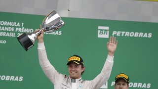 Rosberg triumfom v Brazílii obhájil titul vicemajstra sveta
