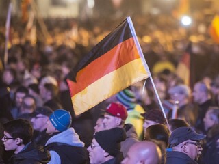 Odporcovia islamu naberajú v Nemecku na sile