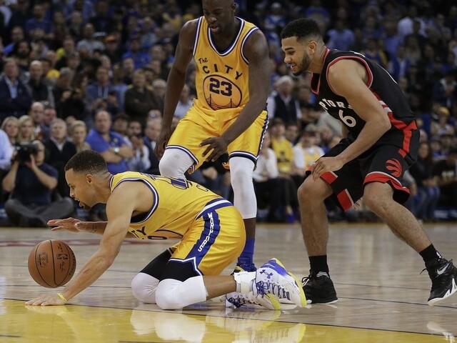 Warriors stále stopercentní, vicemajstrovi dochádza para