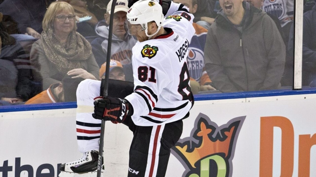 Marián Hossa rozhodol v predĺžení o triumfe Chicaga