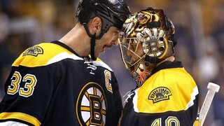 Chára prvou hviezdou zápasu, rozhodol o triumfe nad Torontom