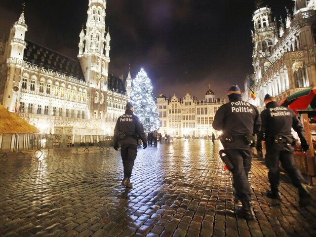 Starosta Bruselu vianočné trhy nezruší: Nebudeme žiť islamským životom