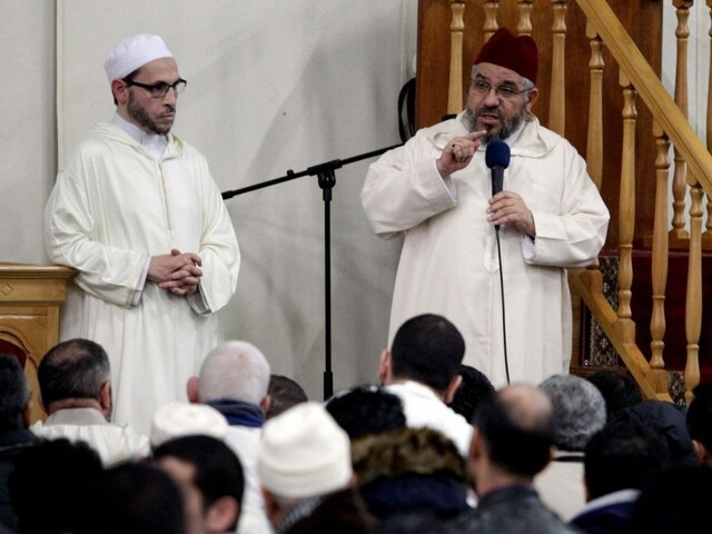 Imámovia vo Francúzsku musia prejsť habilitáciou a hlásať tolerantný islam