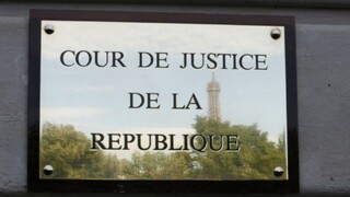 V Paríži budú súdiť organizátorov džihádistických ciest do Sýrie