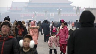 Zostaňte doma, vyzývajú čínske úrady pre znečistené ovzdušie