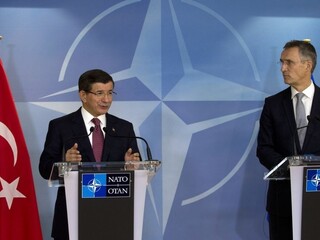 Nežiadajte ospravedlnenie, zdôraznil turecký premiér po zostrelení Su-24