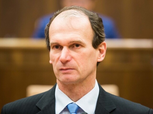 Kuffa po hádkach s Matovičom vystúpil z klubu OĽaNO