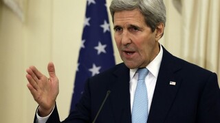 Sýrska vláda by mohla spolupracovať s povstalcami, Kerry ale vylúčil Asada