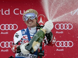Hirscher vďaka hraničným podmienkam víťazom super-G