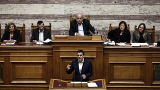 Grécky parlament schválil rozpočet, počíta s rozsiahlymi škrtmi