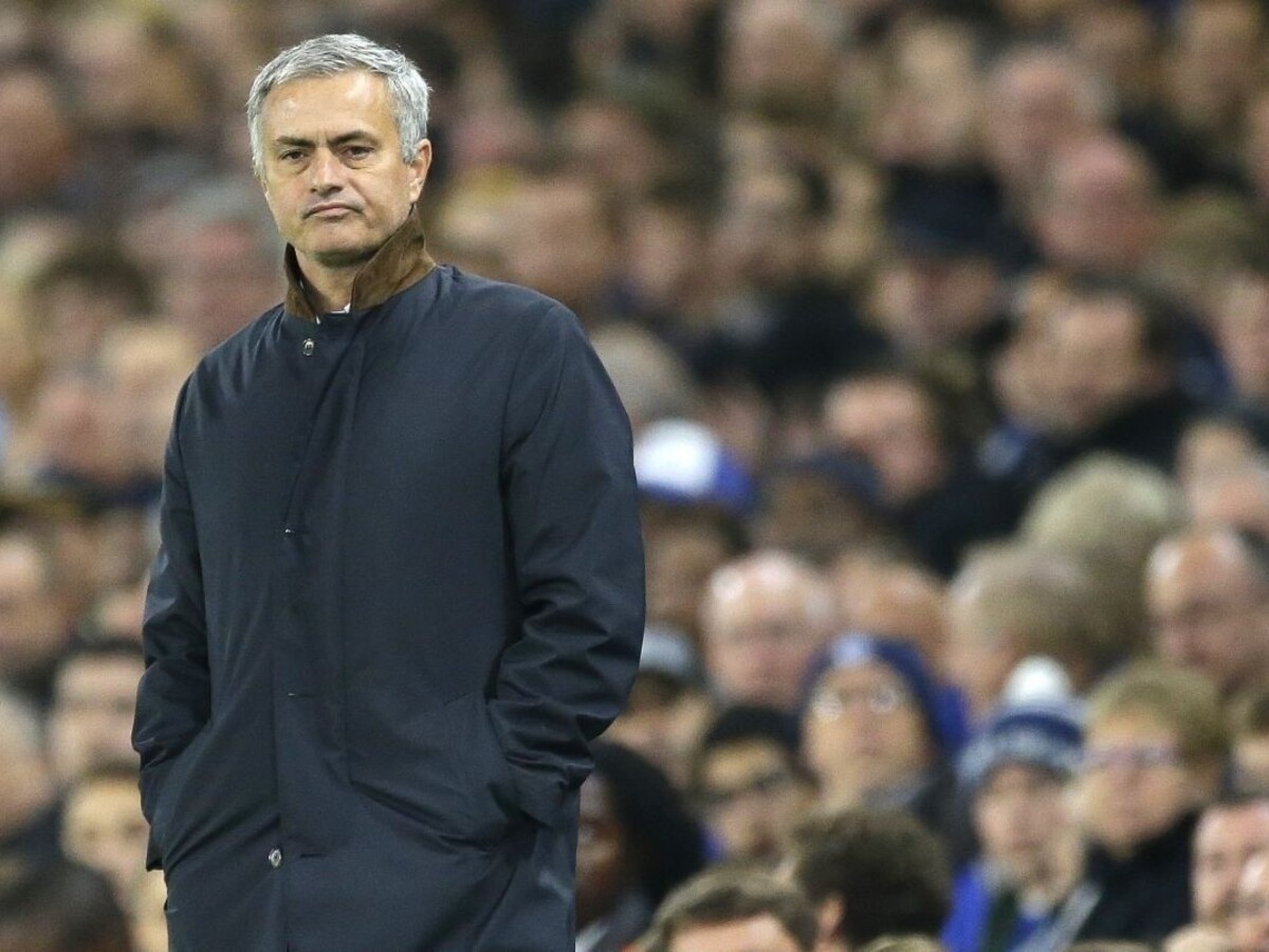 Mourinho proti Portu s nožom na krku, Arsenal musí vyhrať v Pireu