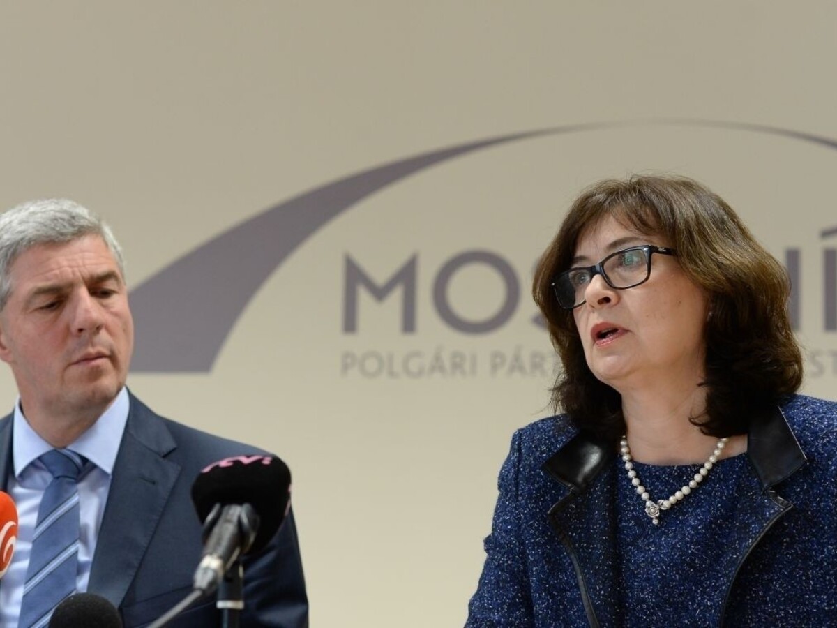 Most: Do protiteroristického balíčka prepašovali nesúvisiace veci