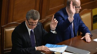 Český parlament schválil návrh rozpočtu, schodok má klesnúť