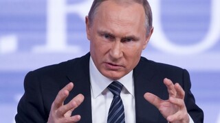 Putin priznal prítomnosť Rusov v Donbase, tvrdo kritizoval Ankaru