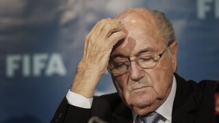 Blatter sa obhajoval pred komisiou, očakáva rozhodnutie vo svoj prospech