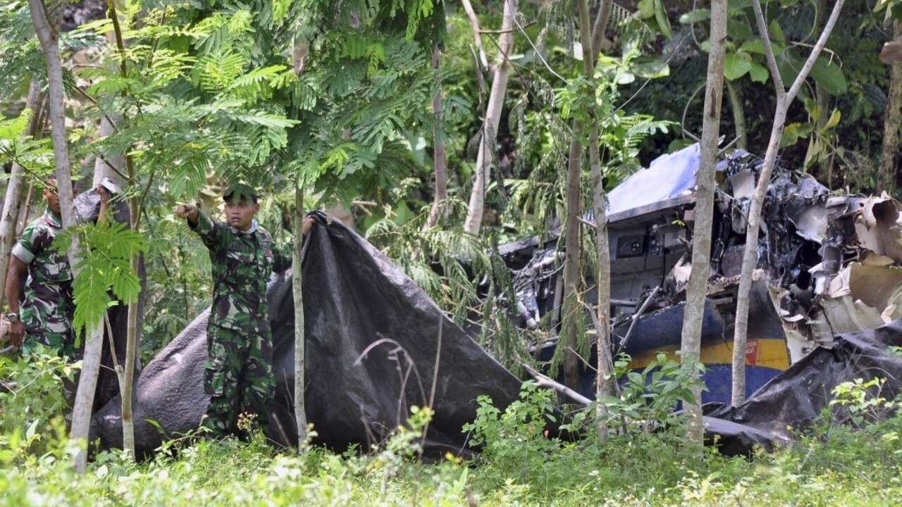 Na indonézskej Jáve havarovalo vojenské lietadlo