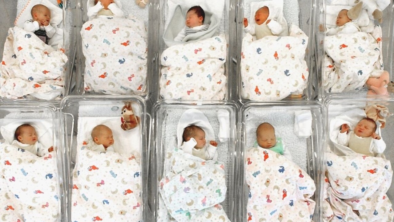 Novorodenec batoľa dieťa deti bábätko pôrodnica ilu 1140px (ČTK/PICTURE ALLIANCE/Waltraud Grubitzsch)