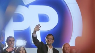 Španielski konzervatívci väčšinu nezískali, Rajoy chce ale zostaviť vládu