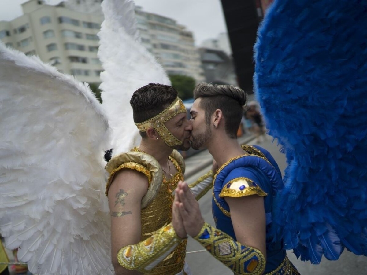 Americkí homosexuáli a bisexuáli môžu po desaťročiach darovať krv